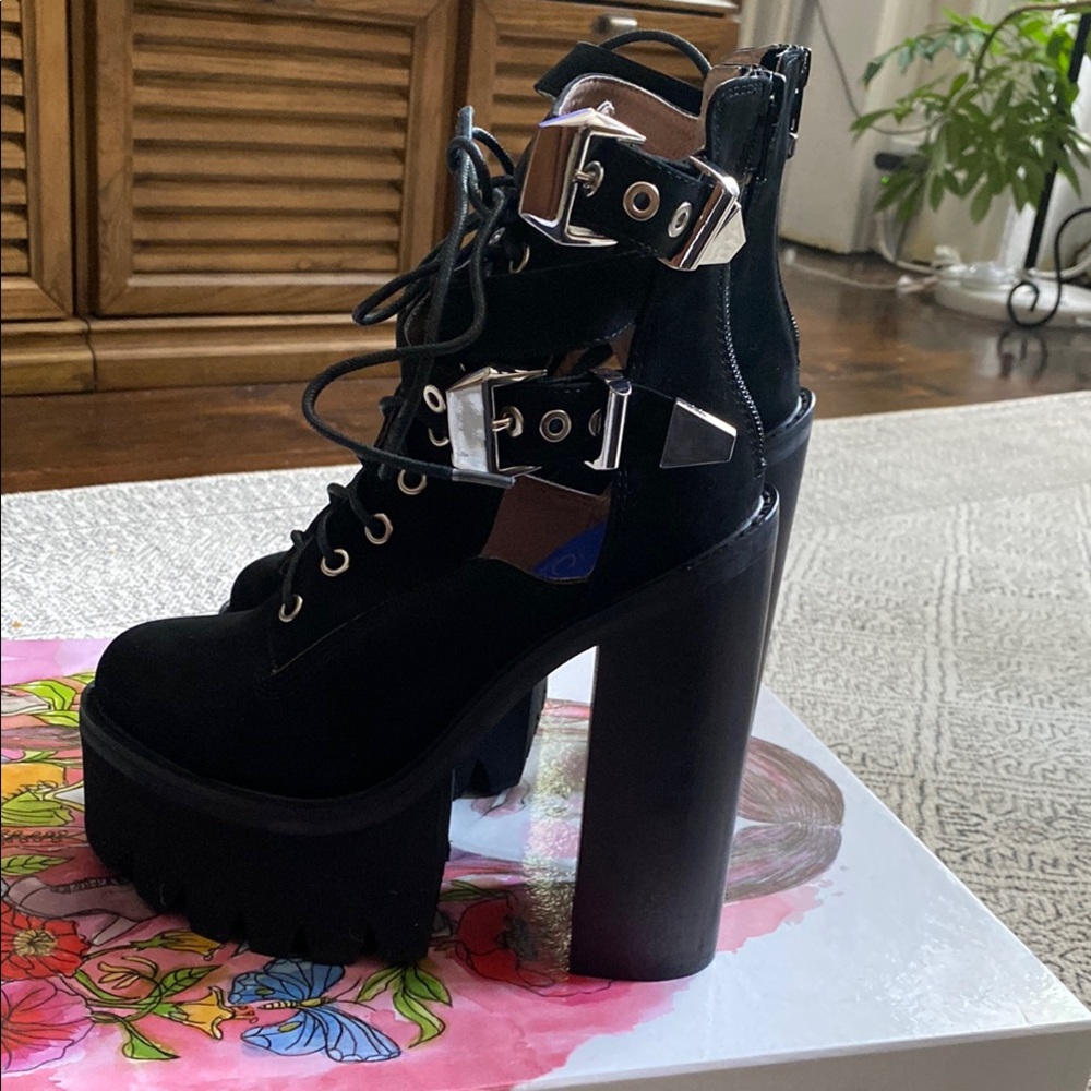 Jeffrey Camball NEW Black Platform Lace-Up Ankle Boots